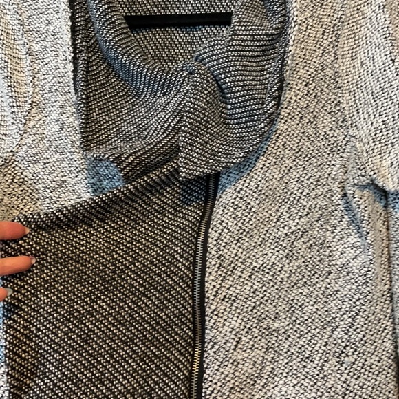 Gray Jacket - Picture 4 of 7